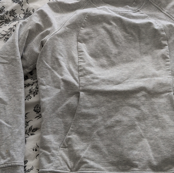 Lululemon Scuba Crew Light Heathered Grey 8 - Picture 3 of 4